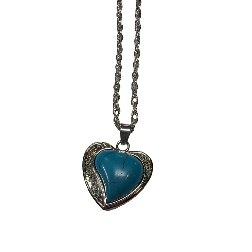 Red Velvet Bijoux Genuine Turquoise Heart Pendant Necklace Silver Tone NEW